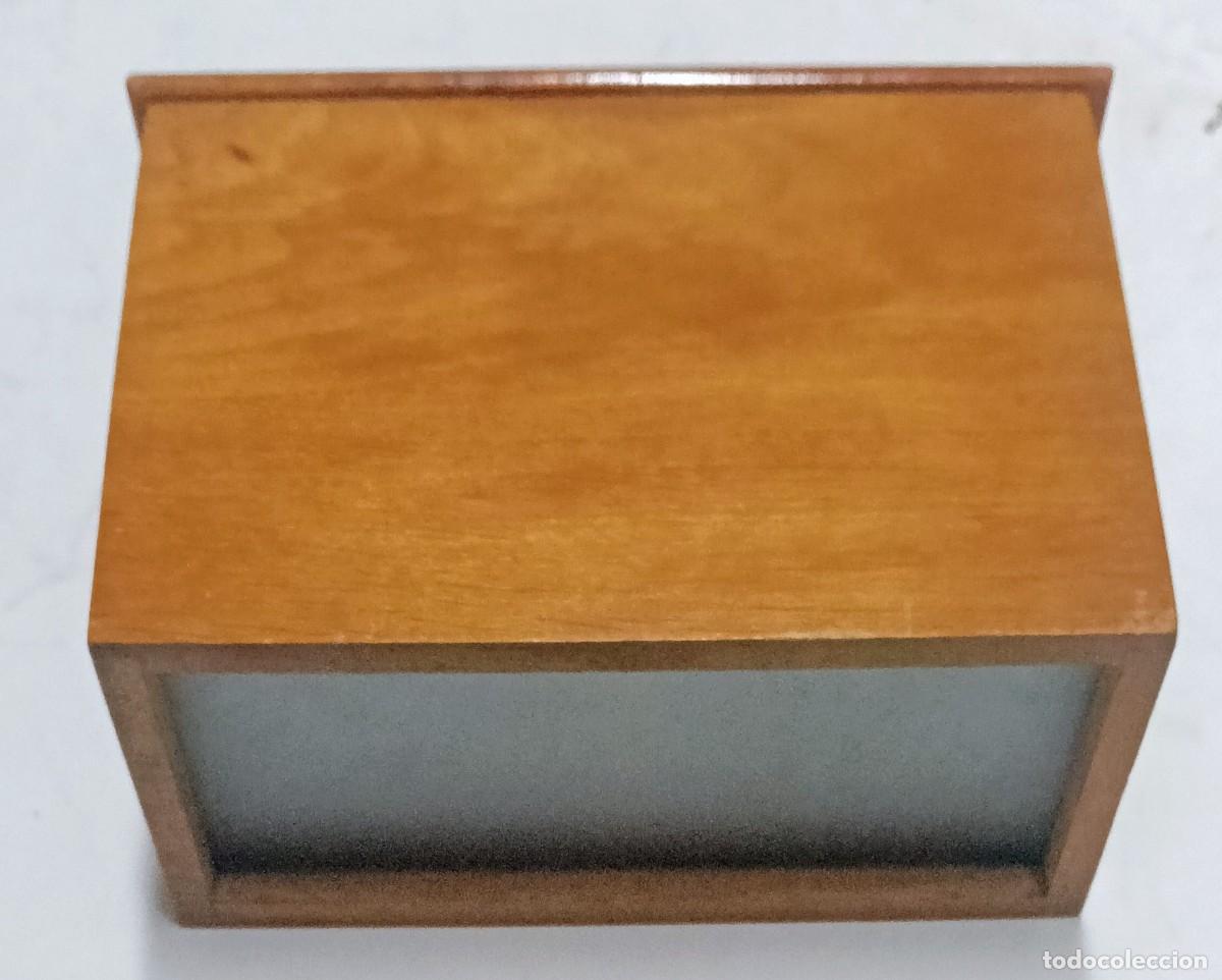 C&aacute;mara de fotos: ANTIGUO VISOR DE MADERA FORMATO 6 X 13 CM. - Foto 3