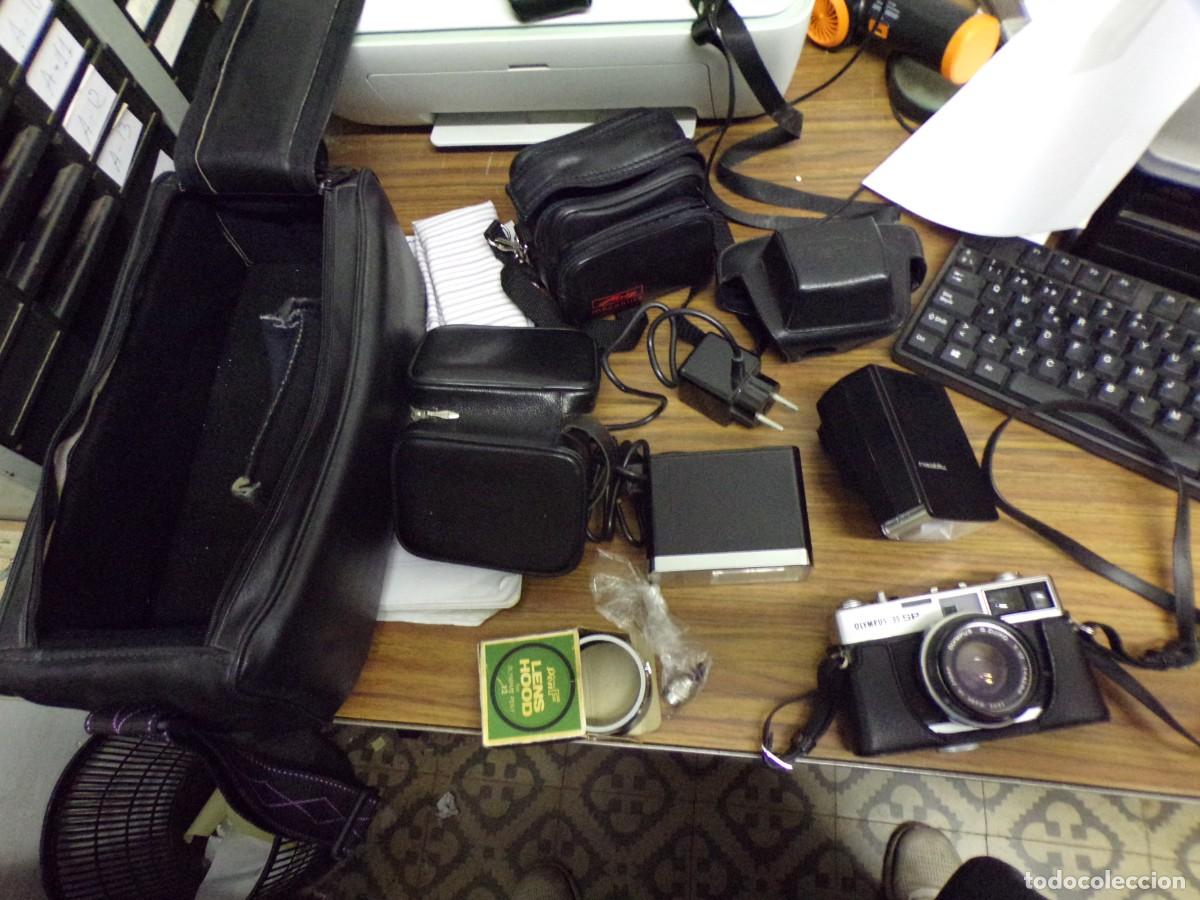 C&aacute;mara de fotos: excelente conjunto camara FOTOGRAFICA olympus 35 SP CON COMPLEMENTOS Y FUNDAS ETC