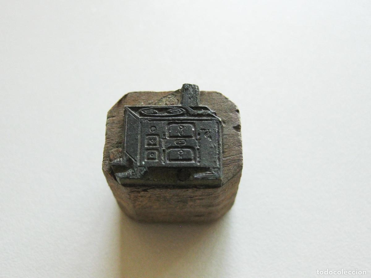Fotokamera: TIPO DE IMPRENTA CON EL DISE&Ntilde;O DE UNA COCINA DE CARB&Oacute;N ANTIGUA. SELLO O TAMP&Oacute;N DE TINTA