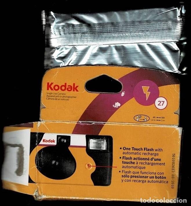 C&aacute;mara de fotos: C-7 Antigua Maquina KODAK en envase PRECINTADO con la caja magullada VER
