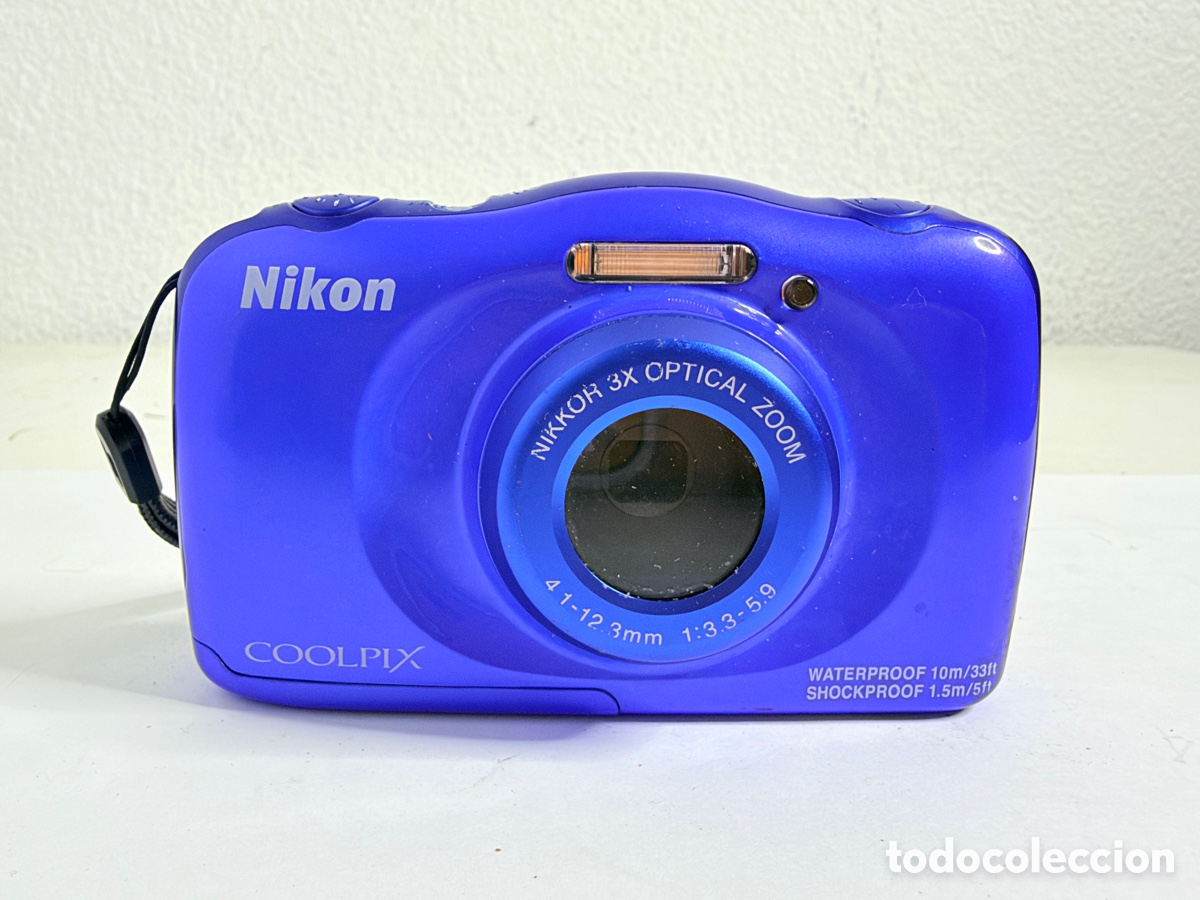 C&aacute;mara de fotos: Nikon Coolpix S33 Compact Digital Camera Waterproof 10m Blue Untested