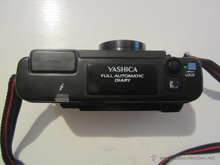 C&aacute;mara de fotos: CAMARA YASHICA MODELO LENS AUTOFOCUS - Foto 3