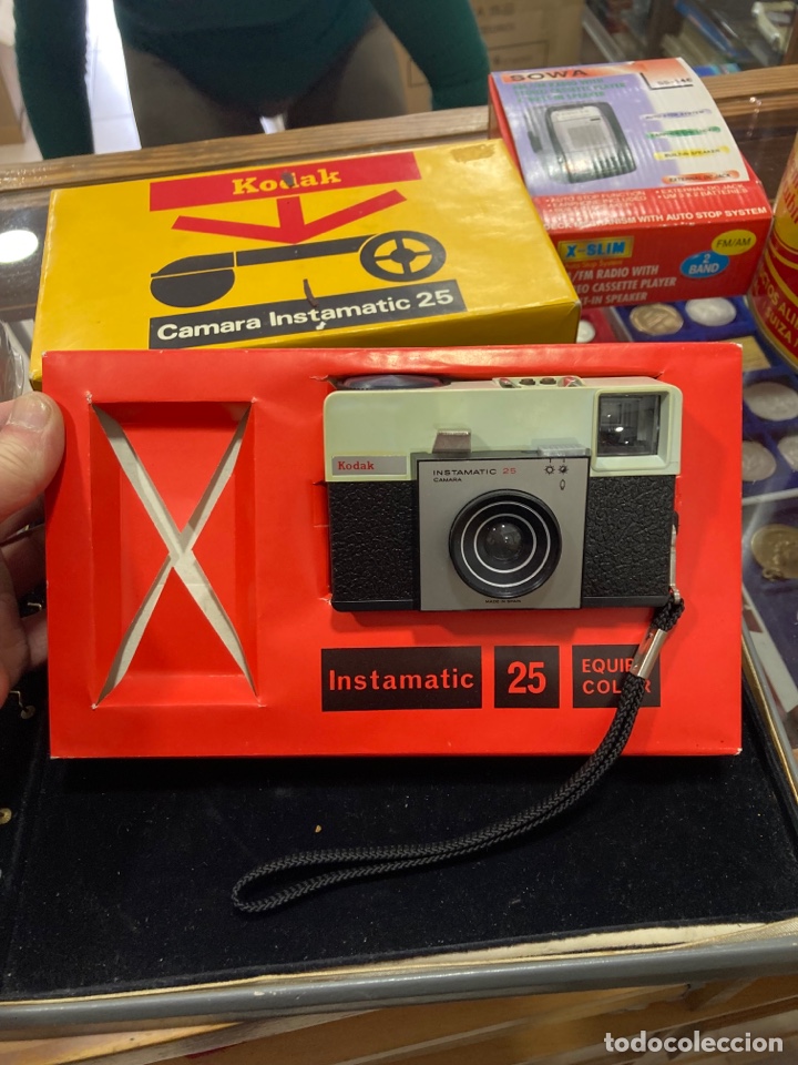 C&aacute;mara de fotos: Kodak instamatic en su caja - Foto 2