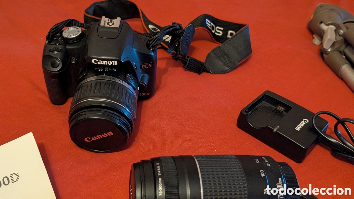 C&aacute;mara de fotos: Equipo Camara de fotograf&iacute;ar Reflex Canon EOS 500D, con teleobjetivo y tr&iacute;pode.