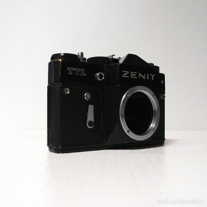 C&aacute;mara de fotos: CAMARA REFLEX ANALOGICA ZENIT TTL-Defectuosa-(Ref 36 ) - Foto 2