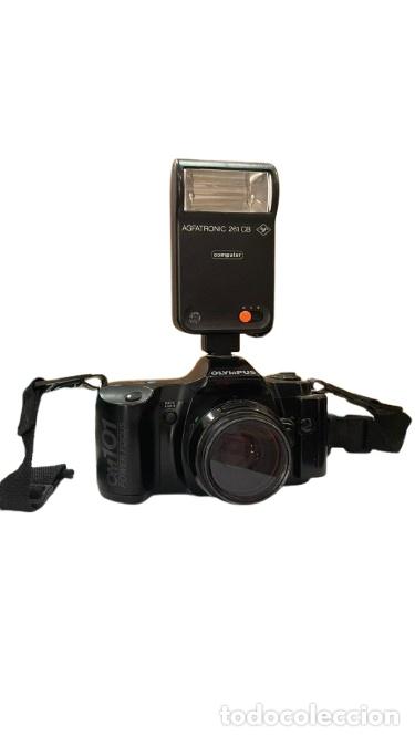 C&aacute;mara de fotos: C&aacute;mara Olympus OM-10 con Flash Agfatronic 261 CB