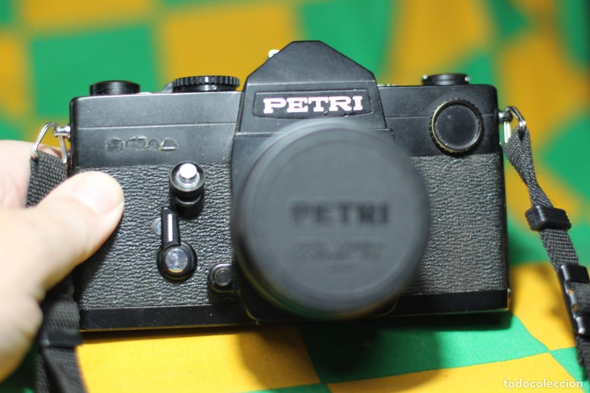 C&aacute;mara de fotos: C&aacute;mara PETRI TTL con objetivo 55 1:1,8 (Rosca 42mm)