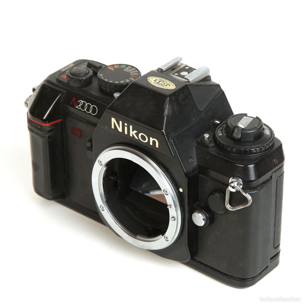 C&aacute;mara de fotos: NIKON N2000 + RESPALDO NIKON MF-19 - MOTORIZADA - FUNCIONA - Foto 1