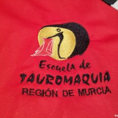 Coleccionismo deportivo: CHAQUETA ESCUELA DE TAUROMAQUIA REGIÓN DE MURCIA TALLA XL