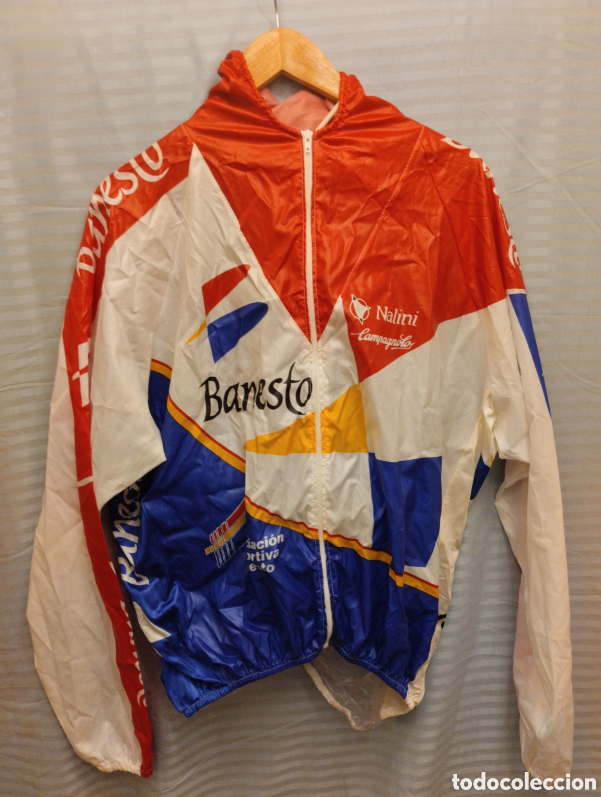 Coleccionismo deportivo: Chubasquero ciclismo Banest