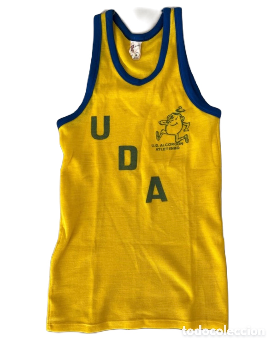 Coleccionismo deportivo: regata/camisola de al&ccedil;as vintage oficial da sec&ccedil;&atilde;o de atletismo da U.D. Alcorc&oacute;n (Espanha).
