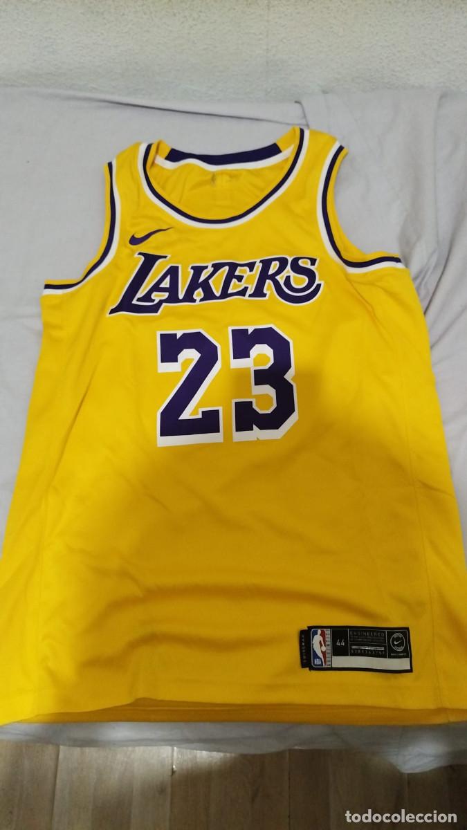 Coleccionismo deportivo: Camiseta Talla M Lakers Lebron James