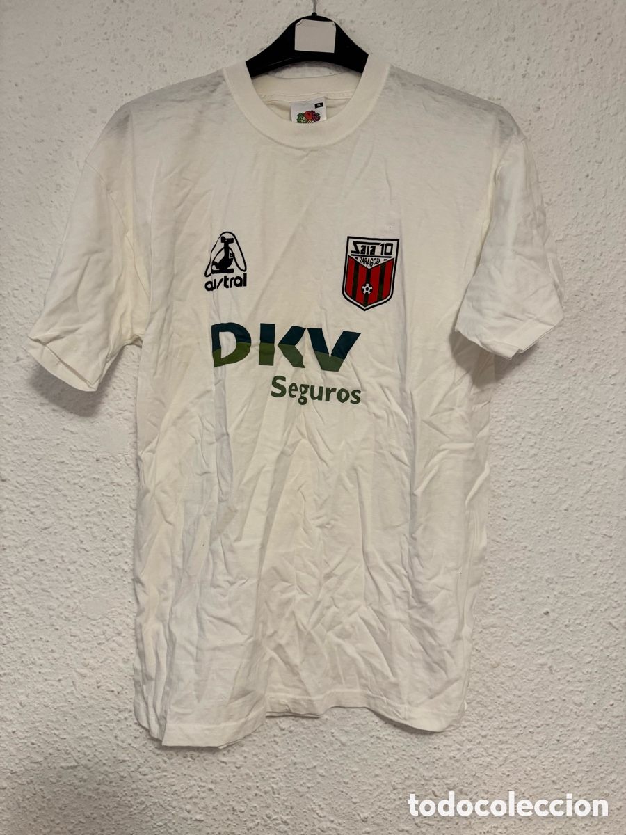Sports collectibles: Antigua Camiseta deportiva vintage DKV Seguros TALLA -M- Astral