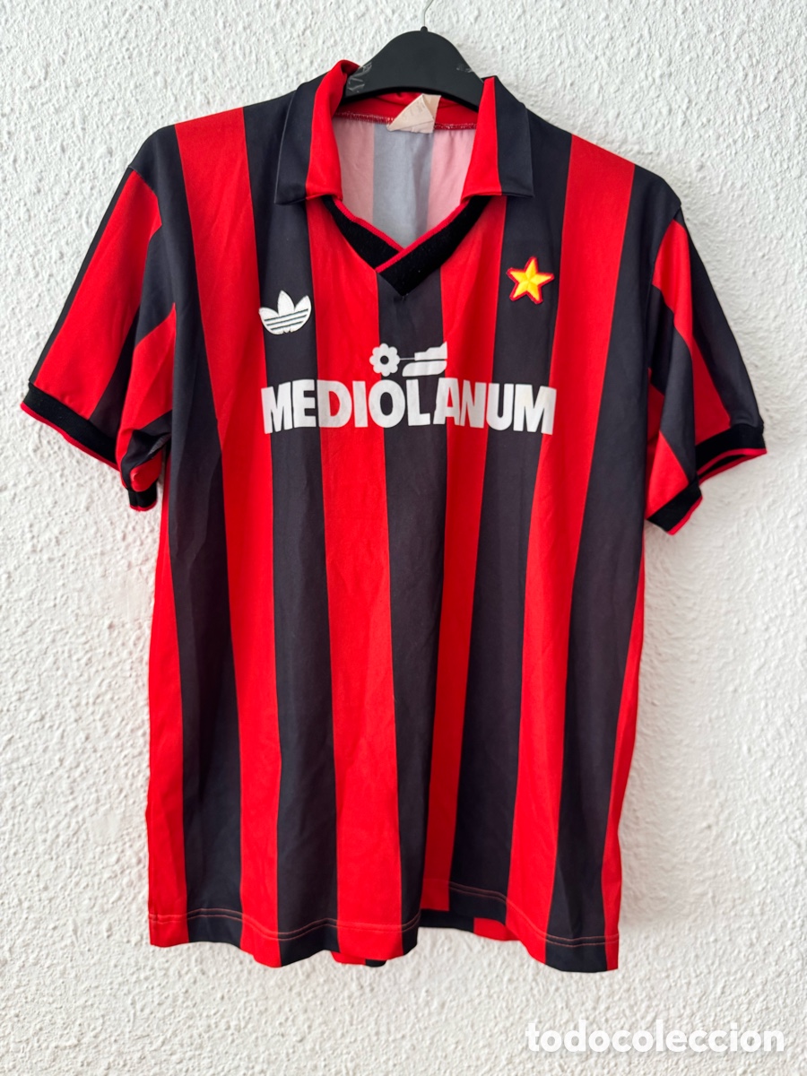 Sammelleidenschaft Sport: Antigua Camiseta deportiva AC Milan vintage TALLA -M- Mediolanum