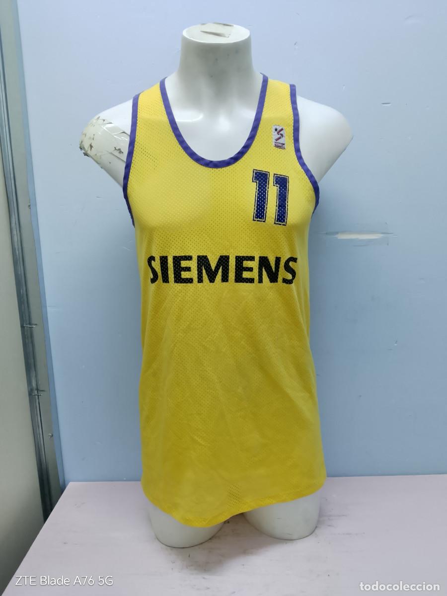 Coleccionismo deportivo: CB Cornella 1980 vintage camiseta basket basquet shirt Barcelona M 56cts