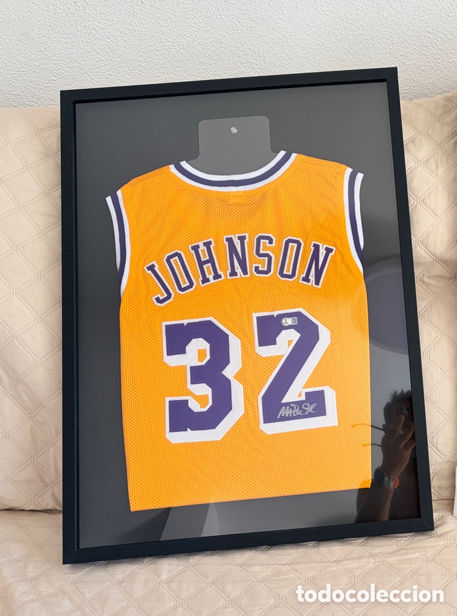 Coleccionismo deportivo: Cuadro Magic Johnson firmado