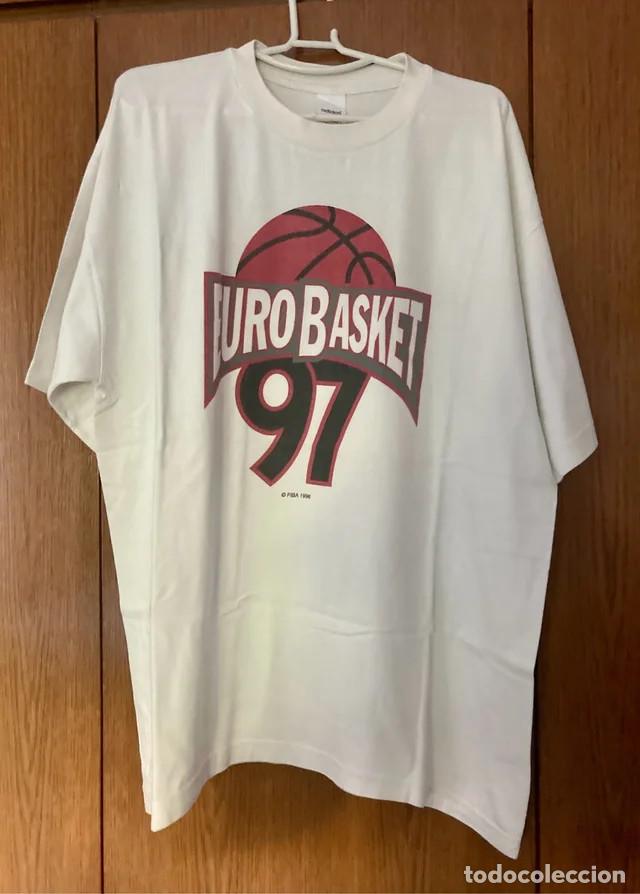 Coleccionismo deportivo: Camiseta voluntario del Eurobasket 1997.