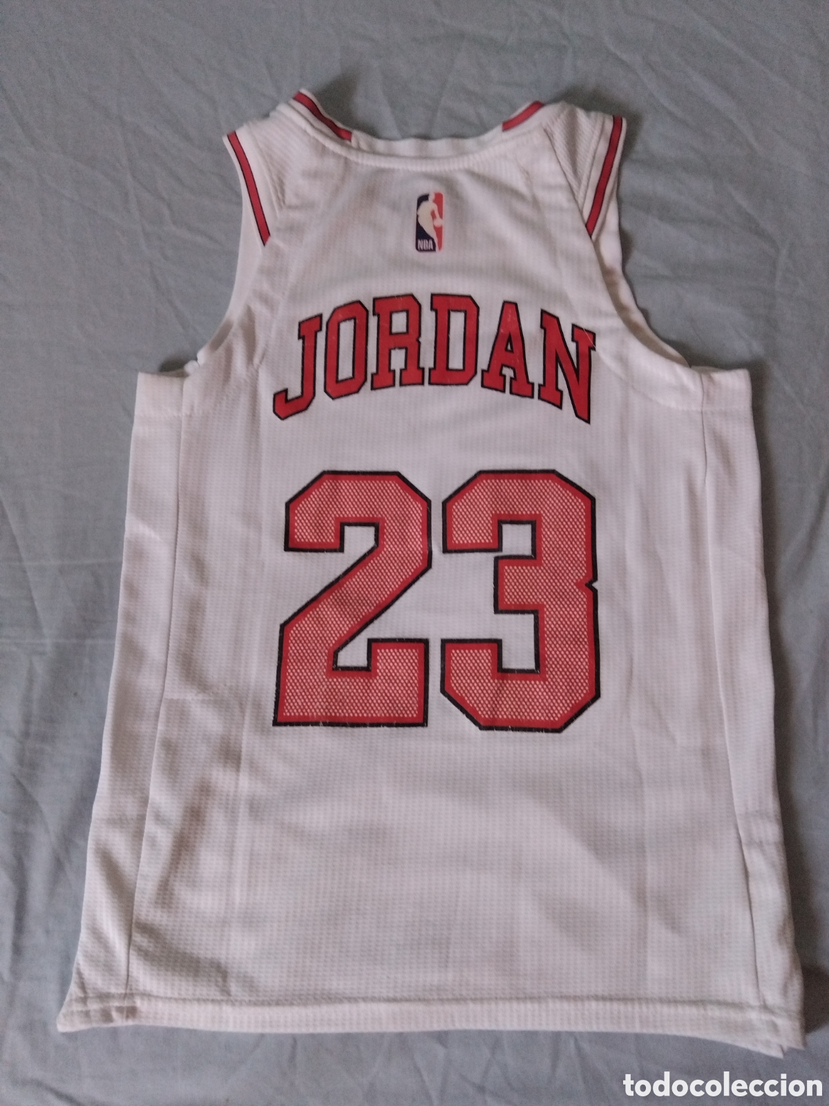 Sports collectibles: Camiseta M.Jordan talla 16