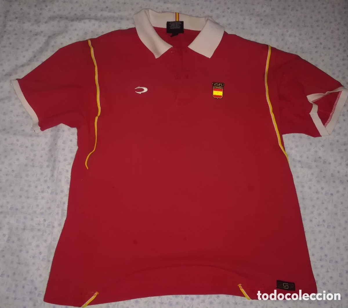 Coleccionismo deportivo: Polo Espa&ntilde;a Atlanta 1996 John Smith COE Juegos Ol&iacute;mpicos - Talla L - Rojo