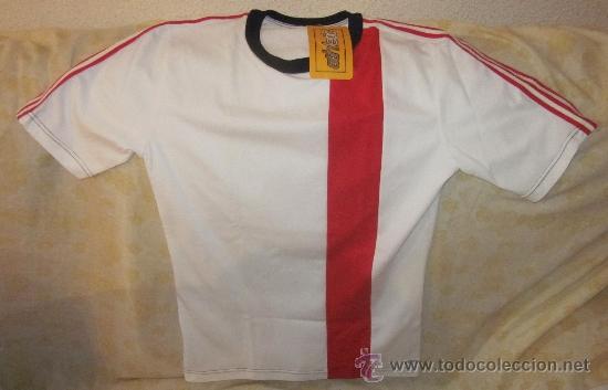 Sports collectibles: CAMISETA SELECCION ISLANDIA,ISLAND,FUTBOL,A&Ntilde;OS 70 U 80