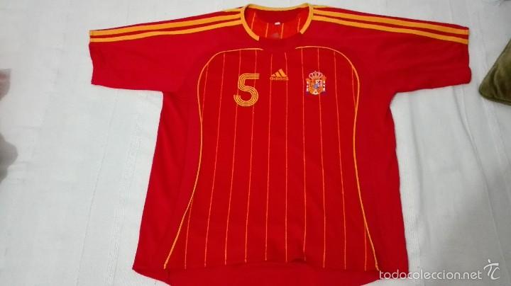 Collezionismo sportivo: Camiseta Selecci&ccedil;on espa&ntilde;ola, dorsal de Puyol