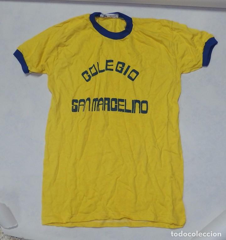 Collezionismo sportivo: CAMISETA AMARILLA Y AZUL,COLEGIO SAN MARCELINO,COTTON,JS,A ESTRENAR,A&Ntilde;OS 60