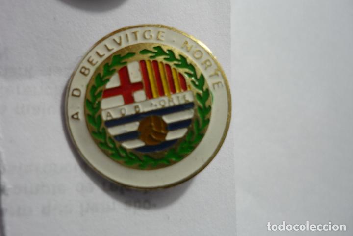 Sports collectibles: pin futbol ad bellvitge norte -fed.catalana