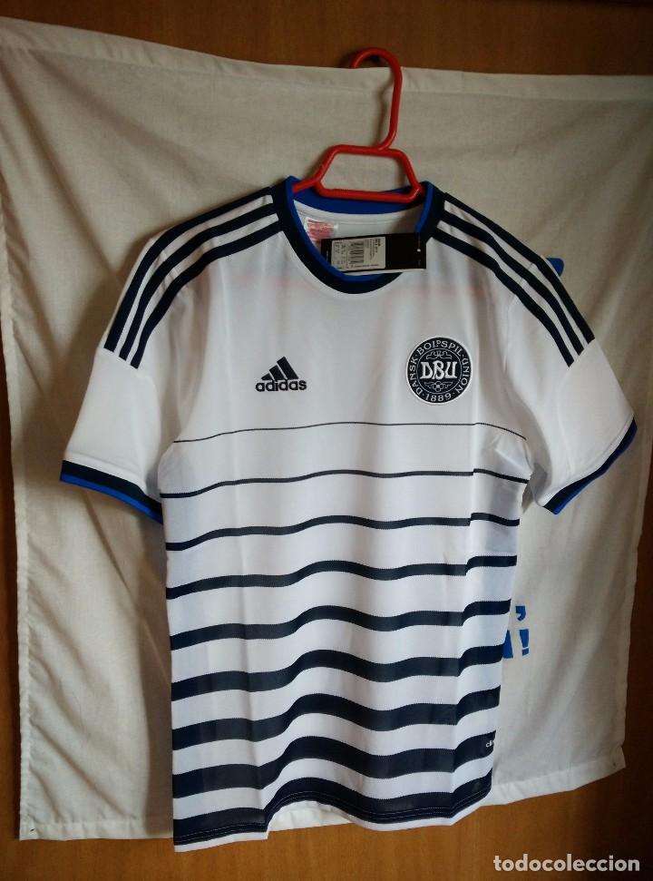 Coleccionismo deportivo: Nuevo a estrenar y Original | Futbol | Talla 176 - S | Camiseta de la seleccion de Dinamarca