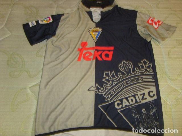 Coleccionismo deportivo: CAMISETA DEL CADIZ C.F.