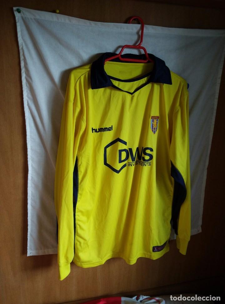 Sports collectibles: Original | Futbol | Talla XL | Camiseta del Aston Villa #10 Milan BAROS