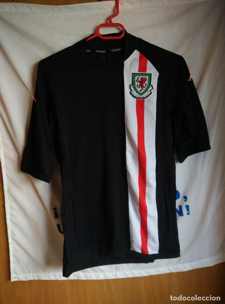Colecionismo desportivo: Original | Futbol | Talla L (muy ce&ntilde;ida) | Camiseta de la seleccion de Gales