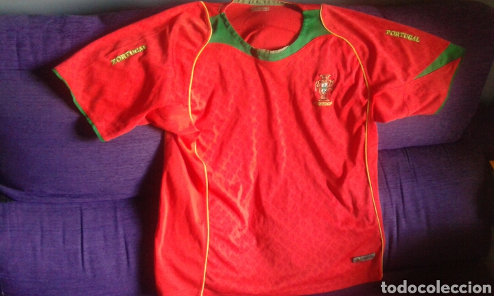 Colecionismo desportivo: Camiseta de f&uacute;tbol, Selecci&oacute;n de Portugal, talla 106/111.
