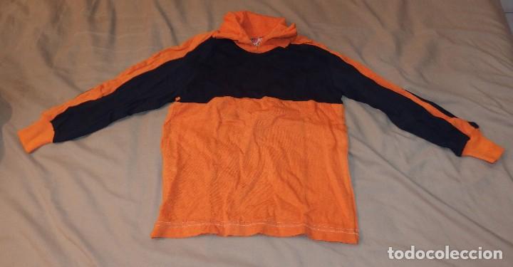 Colecionismo desportivo: CAMISETA PORTERO F&Uacute;TBOL,NARANJA Y NEGRA,TALLA 00,A&Ntilde;OS 60,COTTON,A ESTRENAR