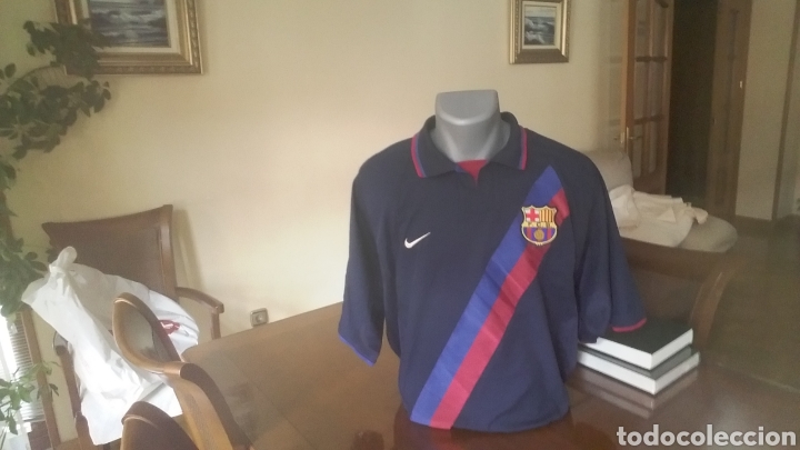 Sports collectibles: FC Barcelona. lote de camisetas peculiares.