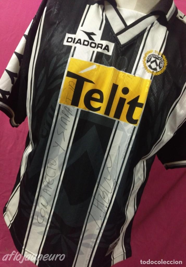 Sports collectibles: Rara camiseta futbol DIADORA vintage equipo UDINENSE con firma y dedicatoria de LUIS HELGUERA
