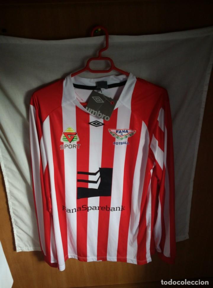 Collezionismo sportivo: Nueva a estrenar y Original | Camiseta de Futbol | Talla L | Fana IL (Noruega) - #29 - Player Issue