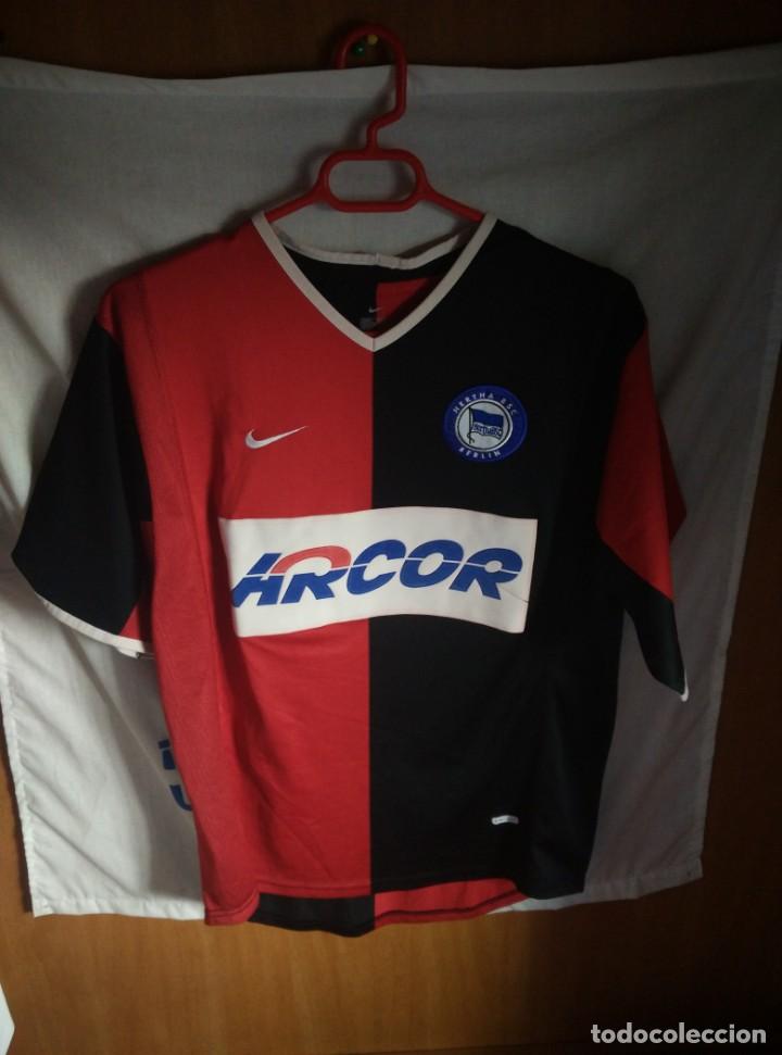 Collectionnisme sportif: Original | Camiseta de Futbol | Talla S | Hertha Berlin - 20 Andreas Neuendorf ZECKE