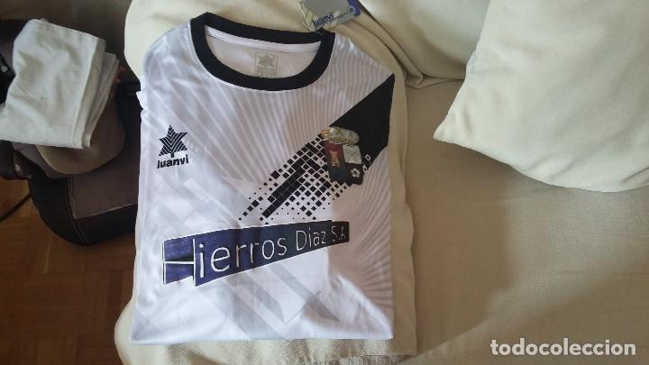 Colecionismo desportivo: CAMISETA ANTIGUA UP PLASENCIA . A&Ntilde;OS 90-2000. LUANVI