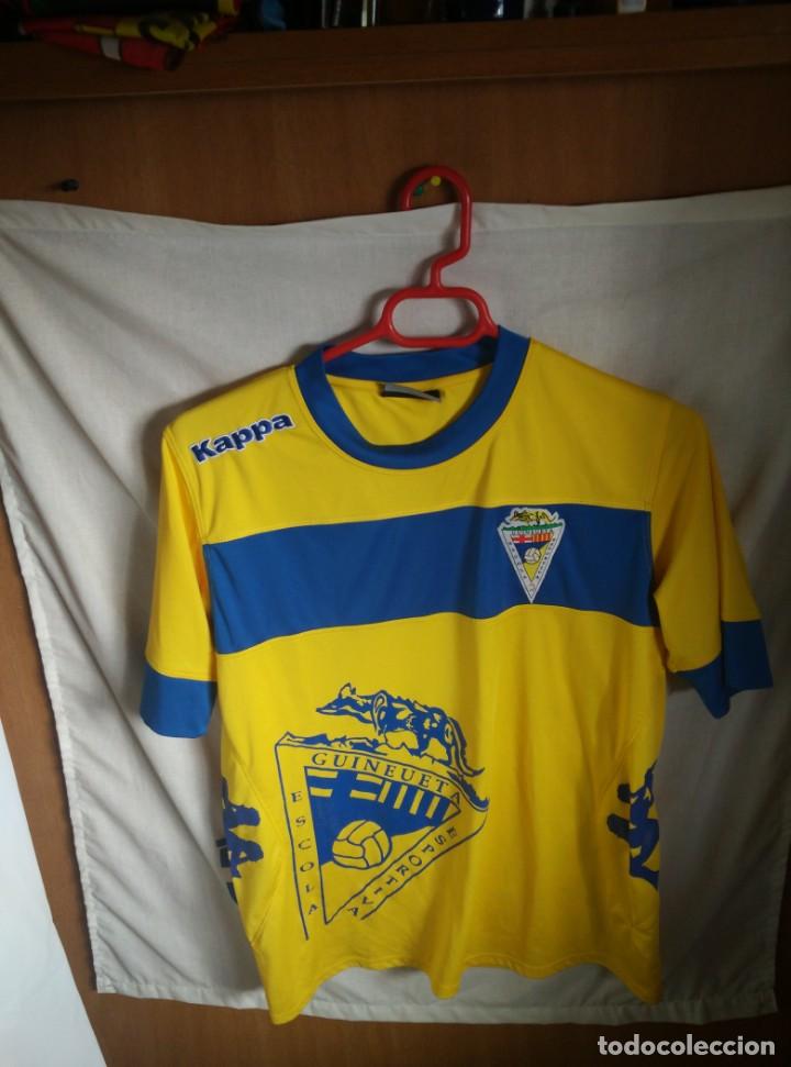 Coleccionismo deportivo: Original | Futbol | Talla M | Camiseta | EE Guineueta (Barcelona) #16 - MATCH WORN