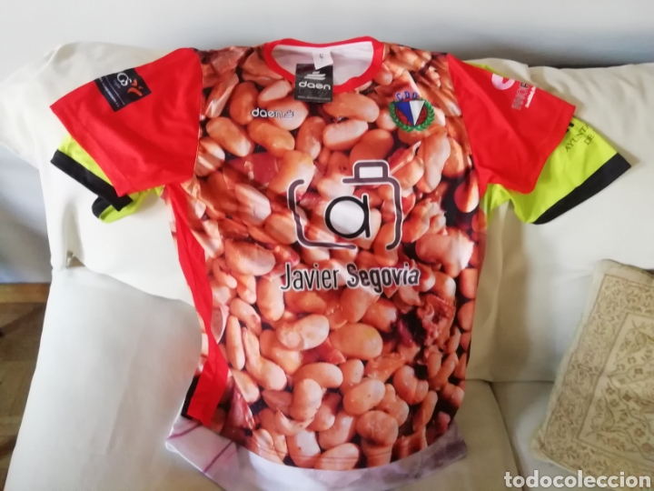 Coleccionismo deportivo: Camiseta CD la granja. Talla L. Peculiar
