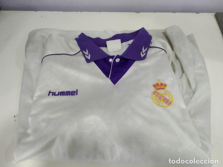 Coleccionismo deportivo: ANTIGUA CAMISETA REAL MADRID HUMMEL TALLA XXL