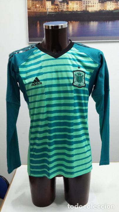 Coleccionismo deportivo: CAMISETA DE ESPA&Ntilde;A. SELECCION ESPA&Ntilde;OLA 2&ordf; EQUIPACION. MANGA LARGA TALLA M. ADIDAS. NUEVA. TDKDEP18