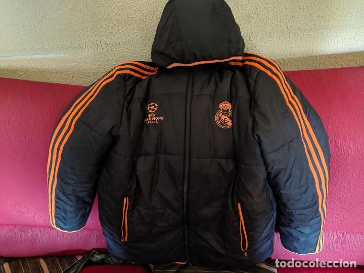 Coleccionismo deportivo: ORIGINAL | FUTBOL | TALLA L | CAMISETA | Abrigo del Real Madrid - UEFA Champions League