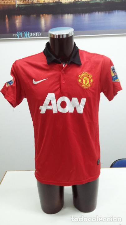 Coleccionismo deportivo: CAMISETA DEL MANCHESTER UNITED. NIKE AON. DORSAL 20 VAN PERSIE. TALLA S?. TDKDEP20