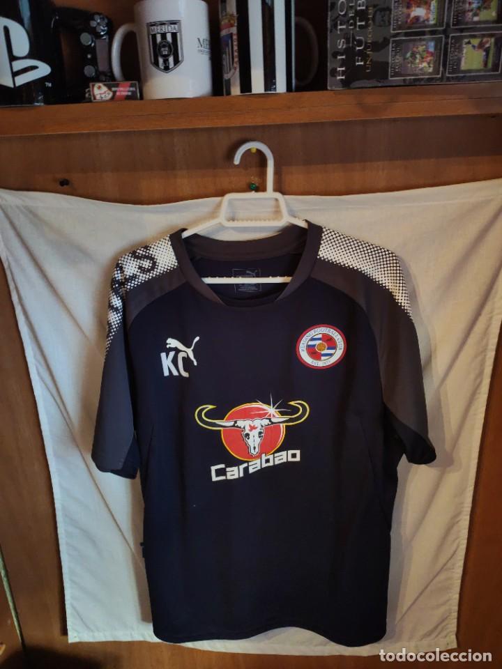Sports collectibles: Original | Camiseta de Futbol | Talla L | Reading FC - player worn training KC