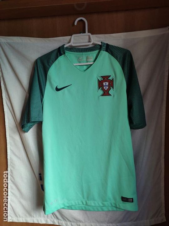 Coleccionismo deportivo: Original | Camiseta de Futbol | Talla S | Seleccion de Portugal