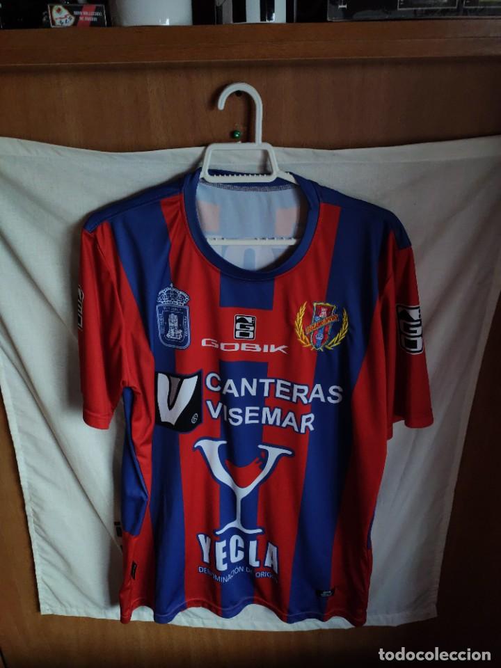 Sports collectibles: Original | Camiseta de Futbol | Talla L | Yeclano Deportivo CF
