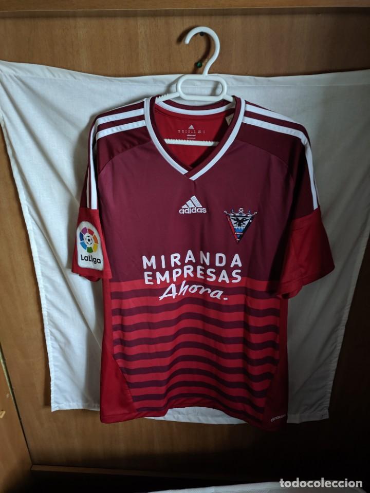 Coleccionismo deportivo: Original | Camiseta de Futbol | Talla M | CD Mirandes - 20 Ruyman Jesus Hernandez - match worn