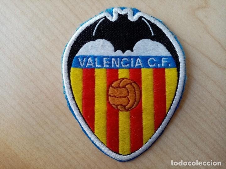futbol - valencia c.f. - antiguo escudo pintado - Compra venta en  todocoleccion