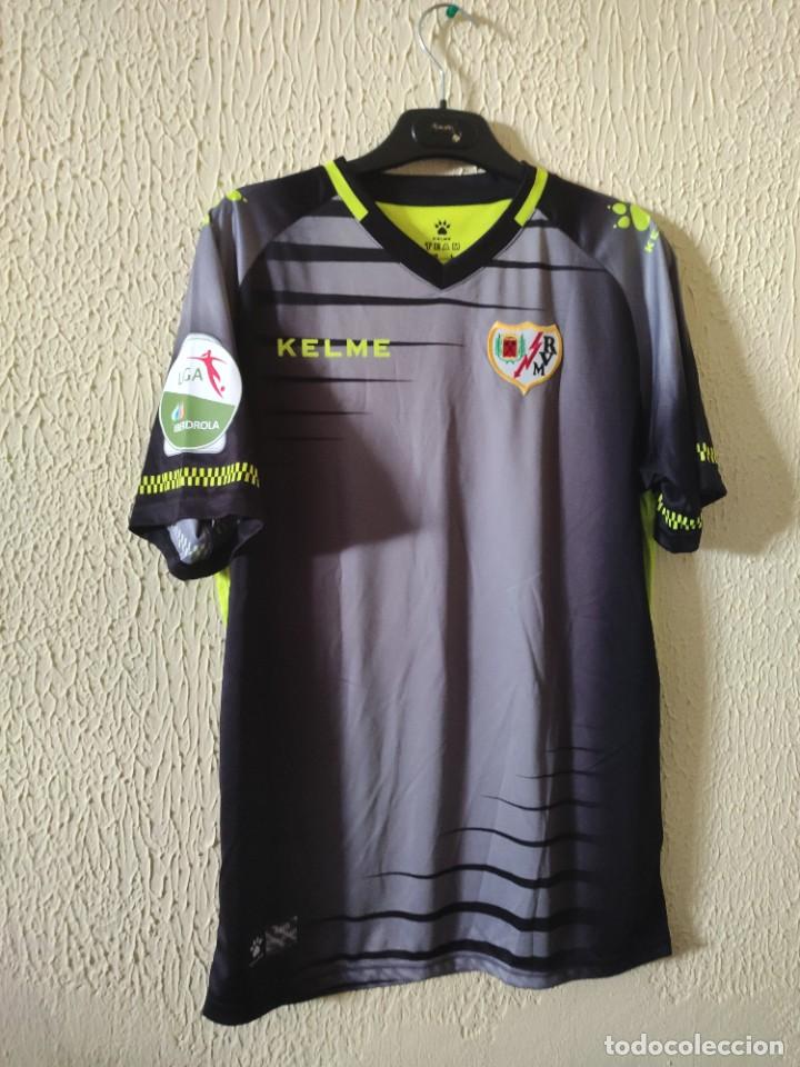 Colecionismo desportivo: Original | Camiseta de Futbol | Talla L | Rayo Vallecano - dorsal 28 - match worn liga iberdrola